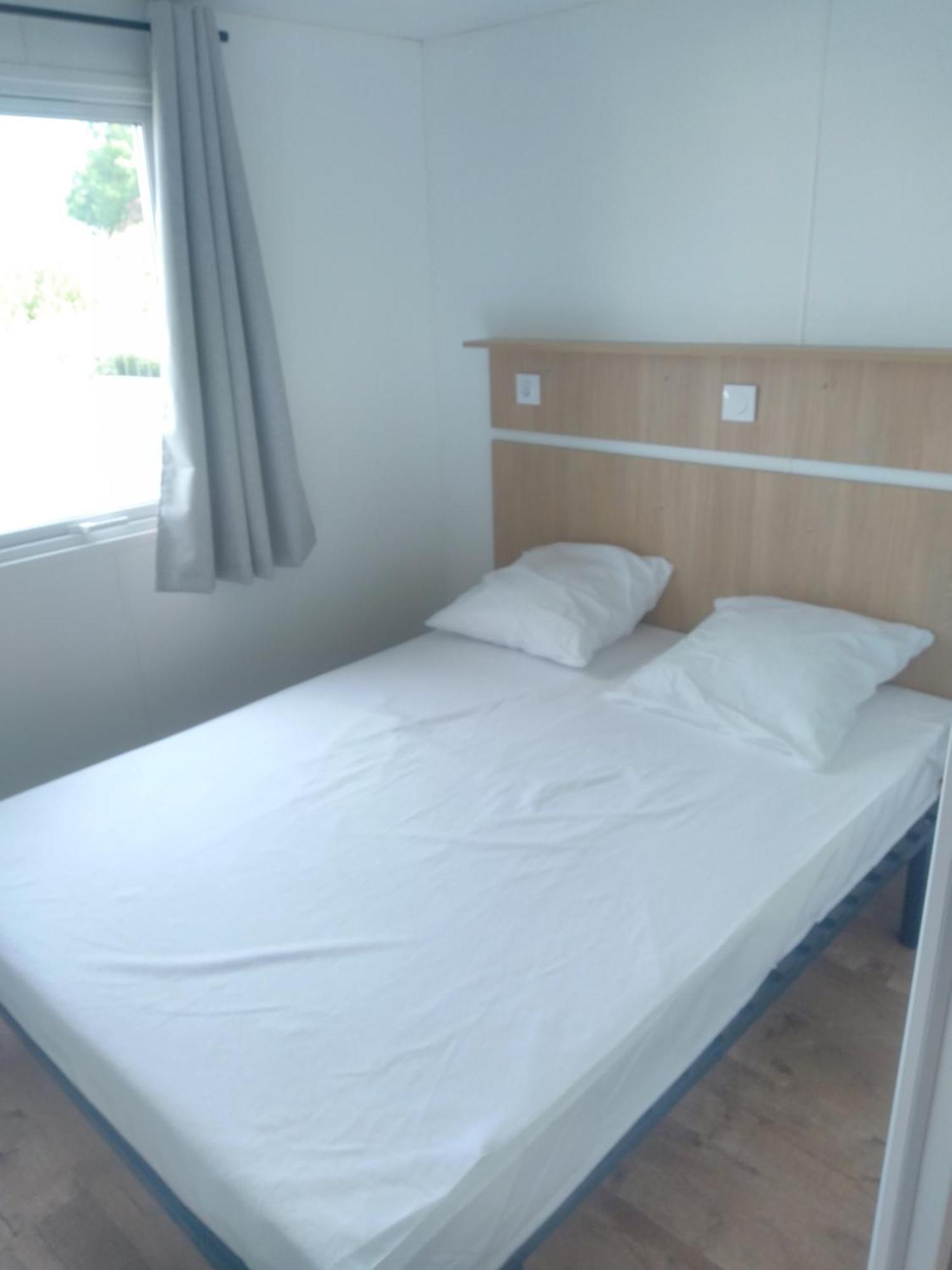 Camping Les Voiles Flocques Exterior foto